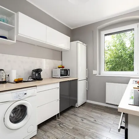 Spacious Family Promienista 1,5 Km To Hala Arena By Renters * Poznań
