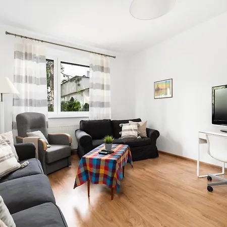 Apartment Spacious Family Promienista 1,5 Km To Hala Arena By Renters *