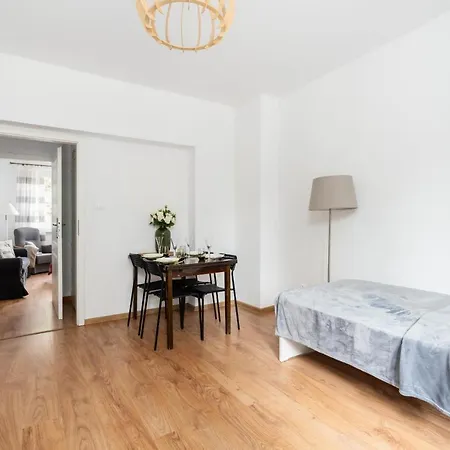 Spacious Family Promienista 1,5 Km To Hala Arena By Renters *