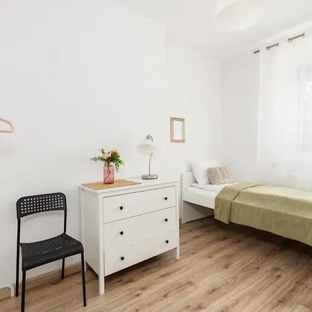Spacious Family Promienista 1,5 Km To Hala Arena By Renters Poznań
